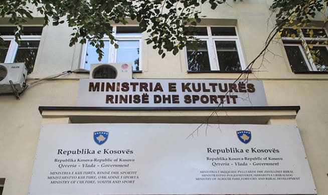 Nesër mbahet ceremonia e dhurimit të librave për më shumë se 30 biblioteka komunale