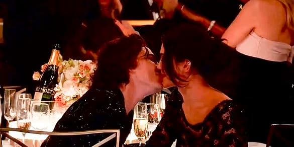 Timothee Chalamet dhe Kylie Jenner shfaqen më të dashuruar se kurrë
