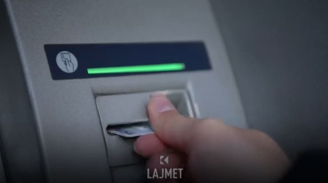 Huamarrja në banka: Më shumë kredi, dominojnë konsumueset (VIDEO)