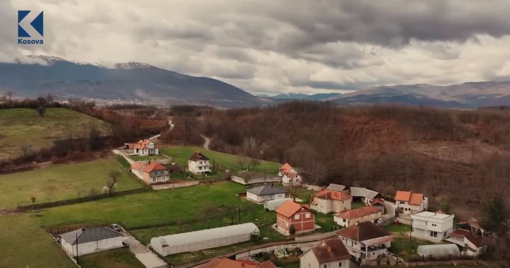 Fshati Stagovë, të rinjtë e lanë por të vjetërit i qëndrojnë besnikë