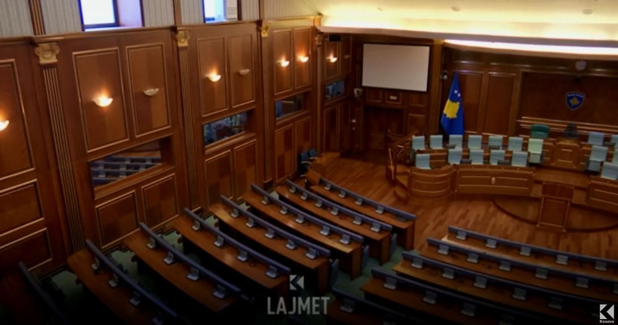 Investimet në Kuvend, rinovohet salla, ndahen 600 mijë euro (VIDEO)