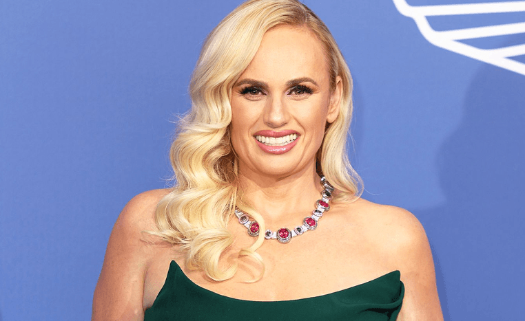Rebel Wilson zbulon se virgjërinë e humbi kur ishte 35-vjeçe