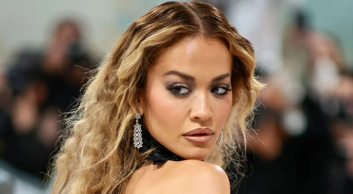 Rita Ora ndan pjesë nga stërvitja e saj, tregon trupin e tonifikuar