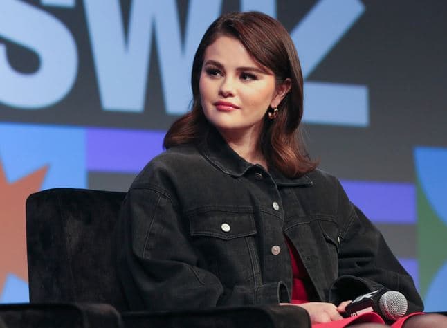Selena Gomez probleme me shëndetin mendor? Flet këngëtarja