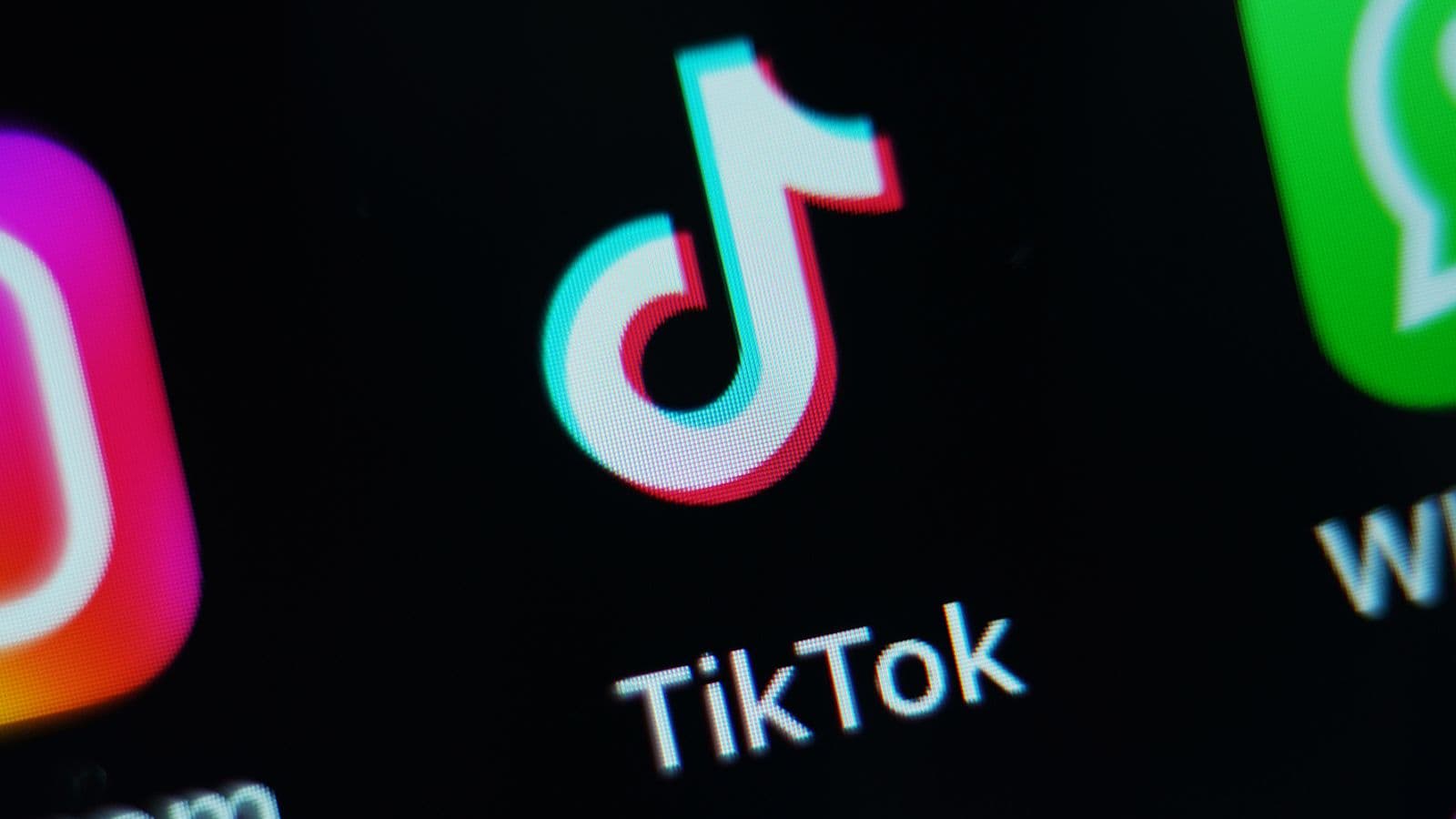 Njofton TikTok: Çdo përmbajtje e prodhuar nga inteligjenca artificiale do të etiketohet