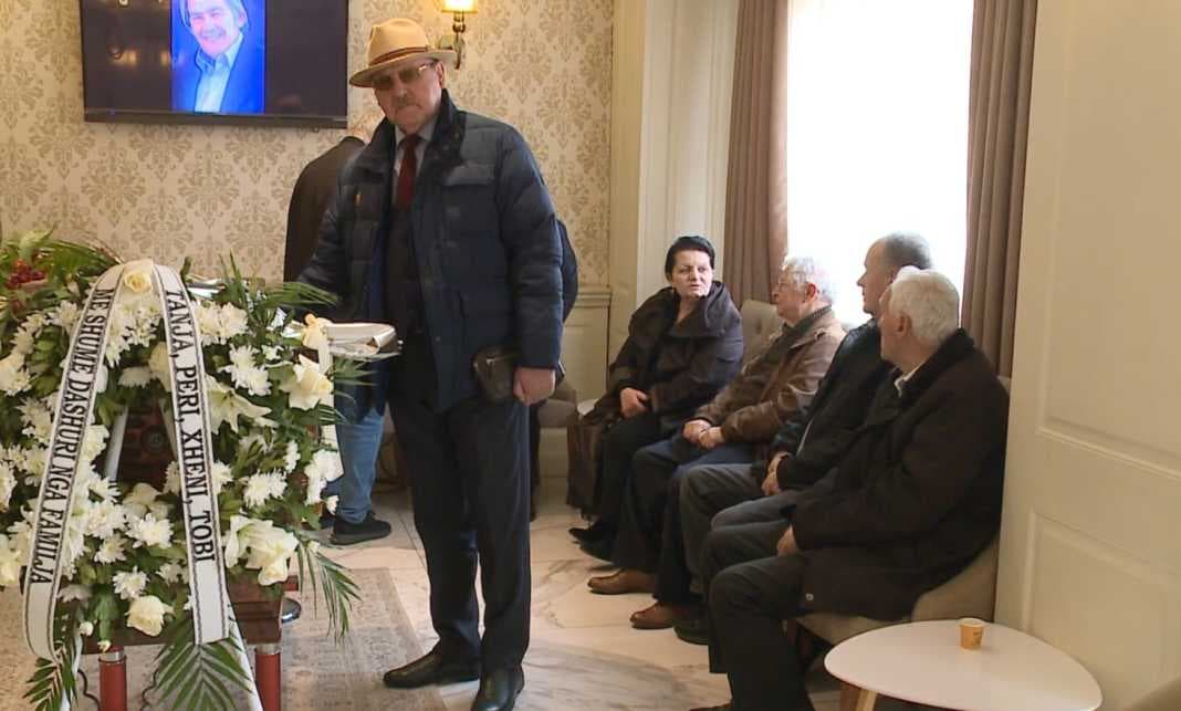 Homazhe për Jorgo Papingjin - Autori i mbi 4 mijë poezive u shua në moshën 81-vjeçare