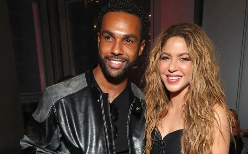 Shakira e lumtur me lidhjen e saj të re me Lucien Laviscud