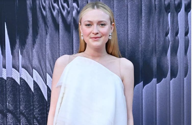 Dakota Fannig flet për jetën e saj si një 30-vjeçare