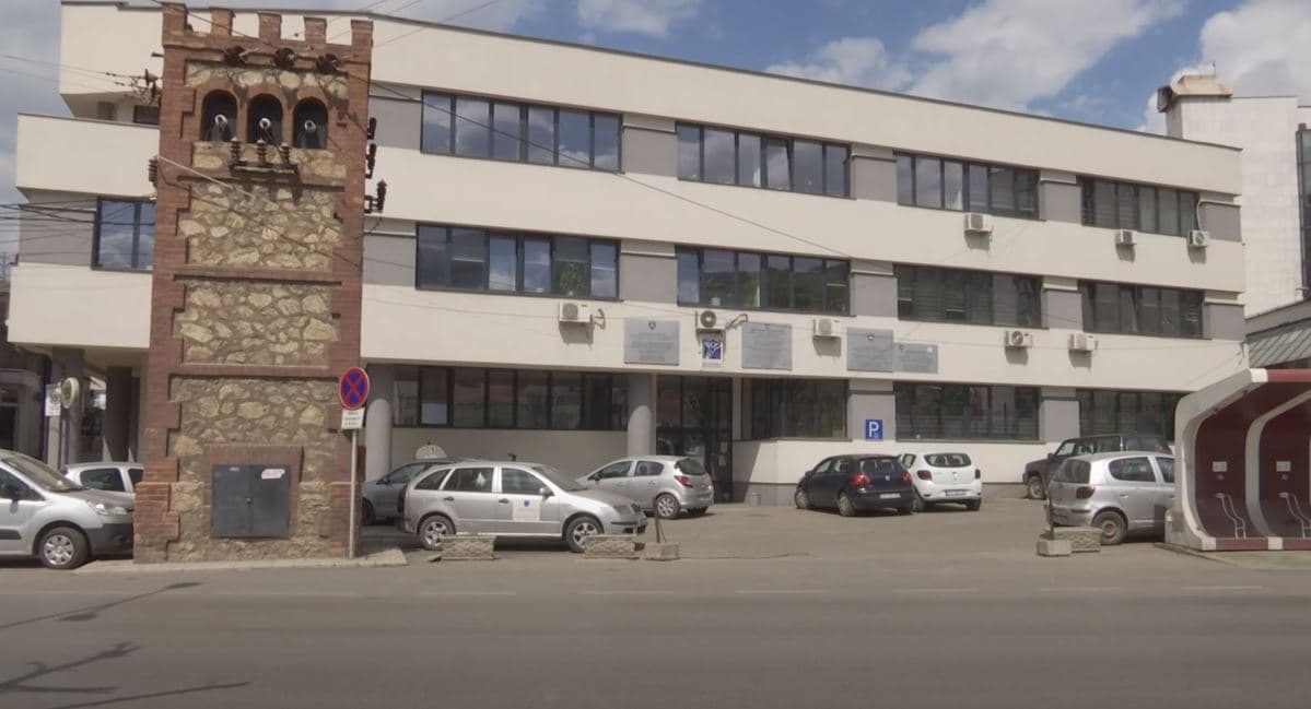 Iniciativa e dyshimtë: Avokatët premtojnë rritje të pensioneve (VIDEO)