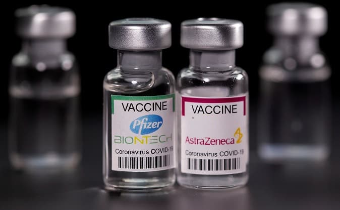 Ministria e Shëndetësisë: AstraZeneca u përdor vetëm në fillim, deri tani asnjë efekt anësor serioz nga vaksinat
