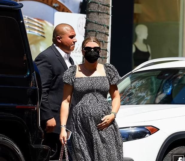 Afër datës së lindjes, Sofia Richie duket mahnitëse