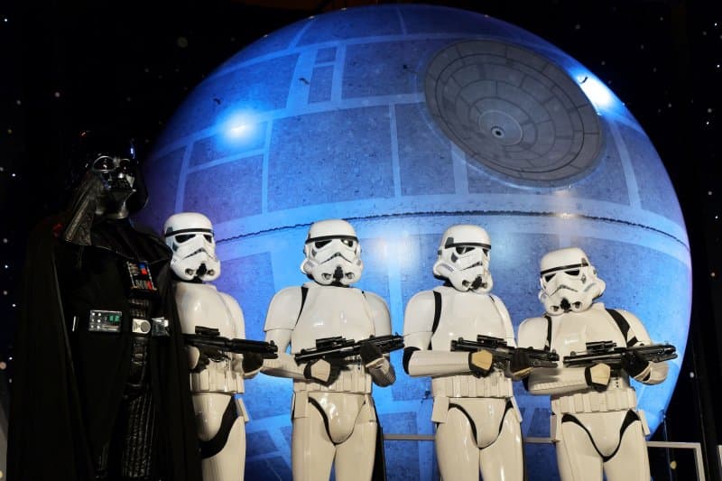 Burri i "armatosur", i raportuar në stacionin e trenit skocez, ishte i veshur me kostumin e "Star Wars"