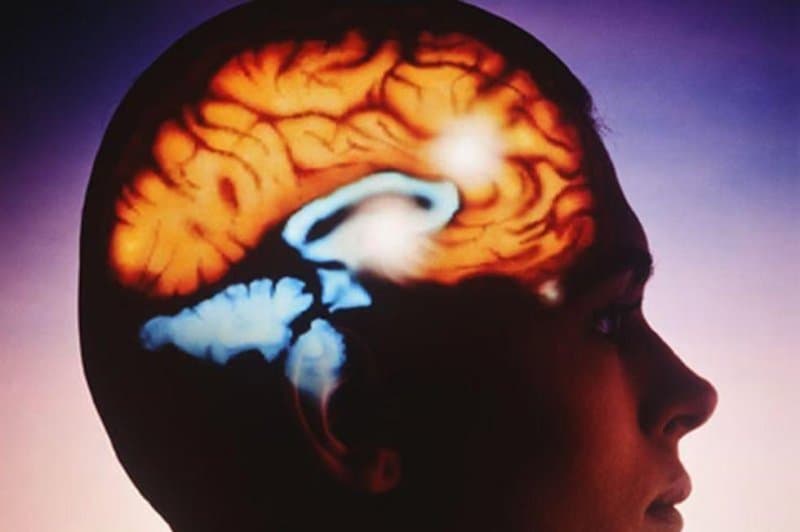 Kirurgjia që synon rajonin e trurit mund të lehtësojë epilepsinë që trajtohet vështirë