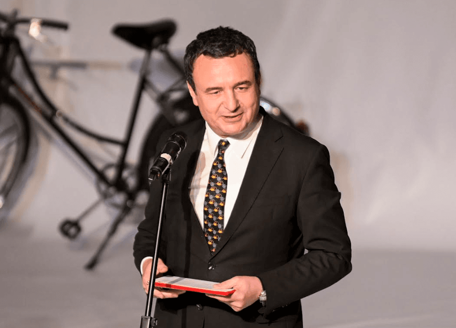 Kurti mori pjesë në ceremoninë e festivalit PITF, zotohet se do të jetë pranë nismave artistike
