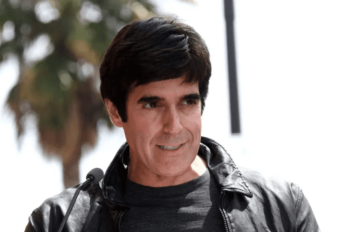 David Copperfield mohon akuzat për sulme seksuale të bëra nga 16 gra