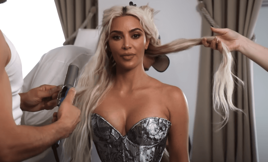 A mund të merrte frymë Kim Kardashian në fustanin që zgjodhi për Met Gala?