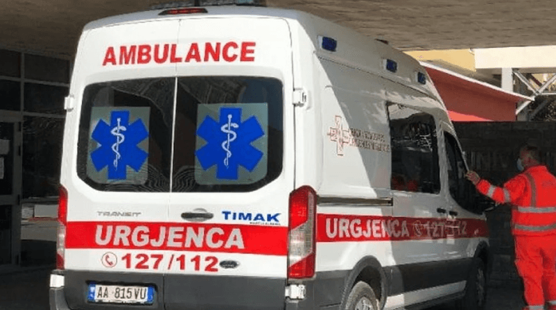 Sherr mes të miturve në Kukës, plagoset me thikë 15 vjeçari - dërgohet në Spitalin e Prizrenit