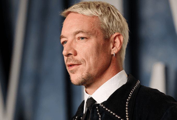 Diplo flet pas akuzave se shpërndau fotografi intime të ish të dashurës së tij