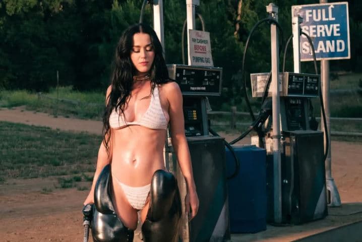 Pse nuk po pritet mirë kënga e re e Katy Perryt?
