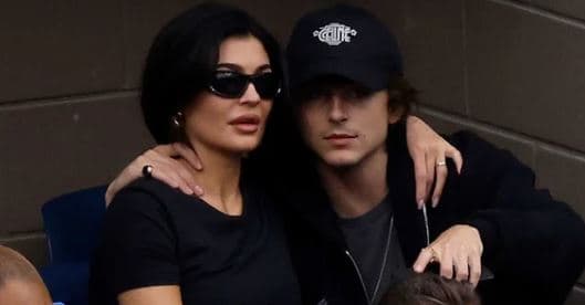 Çfarë po ndodh me lidhjen e Kyliet dhe Timothee?