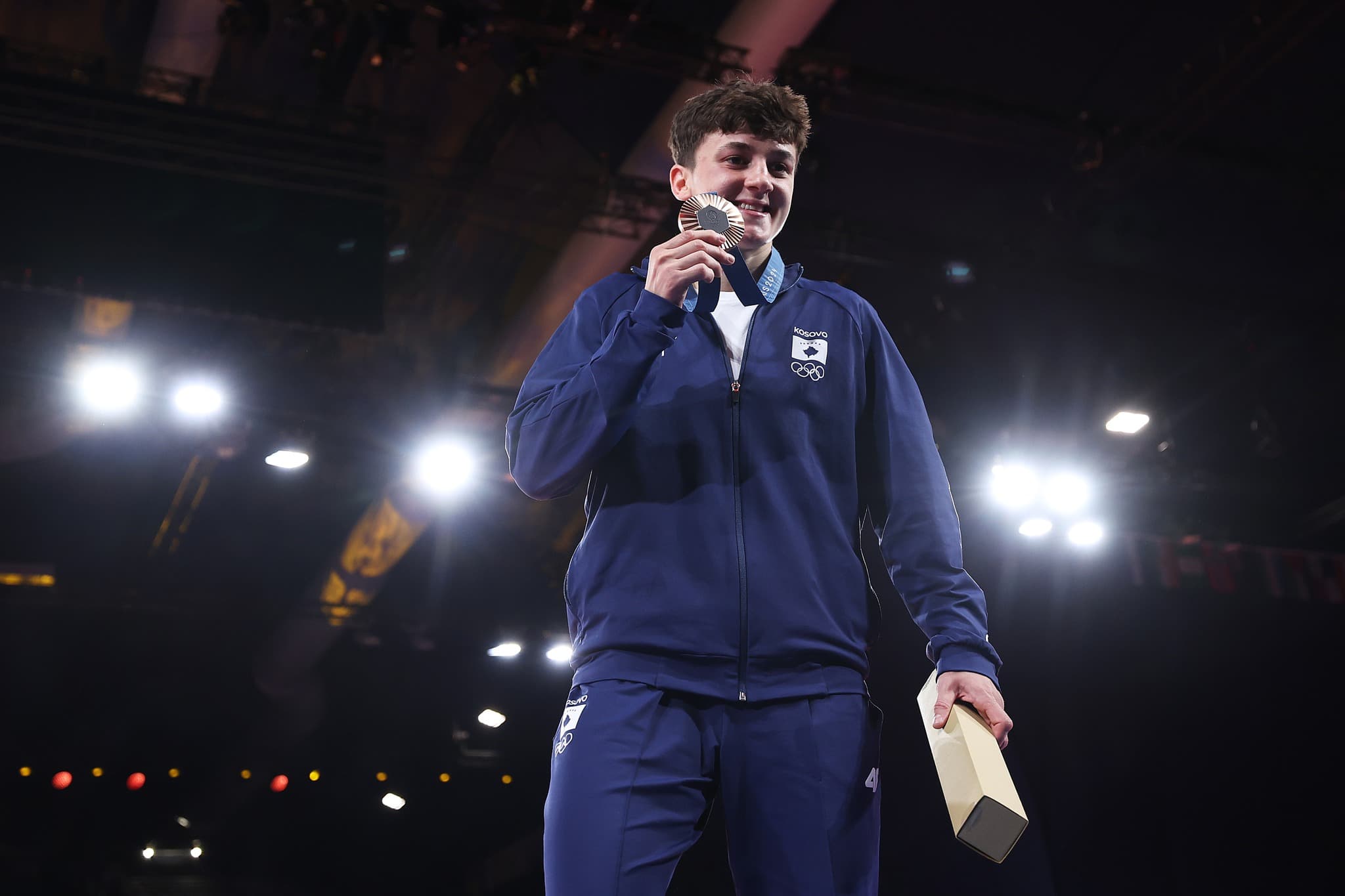 E mban të bronztën me krenari e buzëqeshje, Laura Fazliu, në Lojërat Olimpike "Paris 2024"