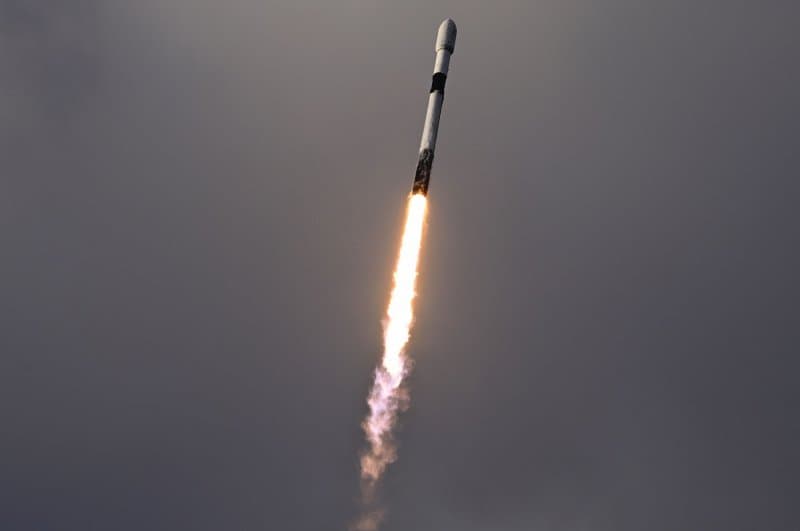 SpaceX lëshon raketën Falcon 9 me satelitin e parë të ndërtuar tërësisht në Turqi