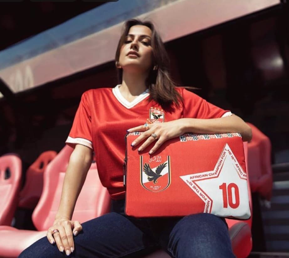 Bija e trajnerit të Al Ahly e pasionuar pas CR7, kundërshtarit të babait të saj