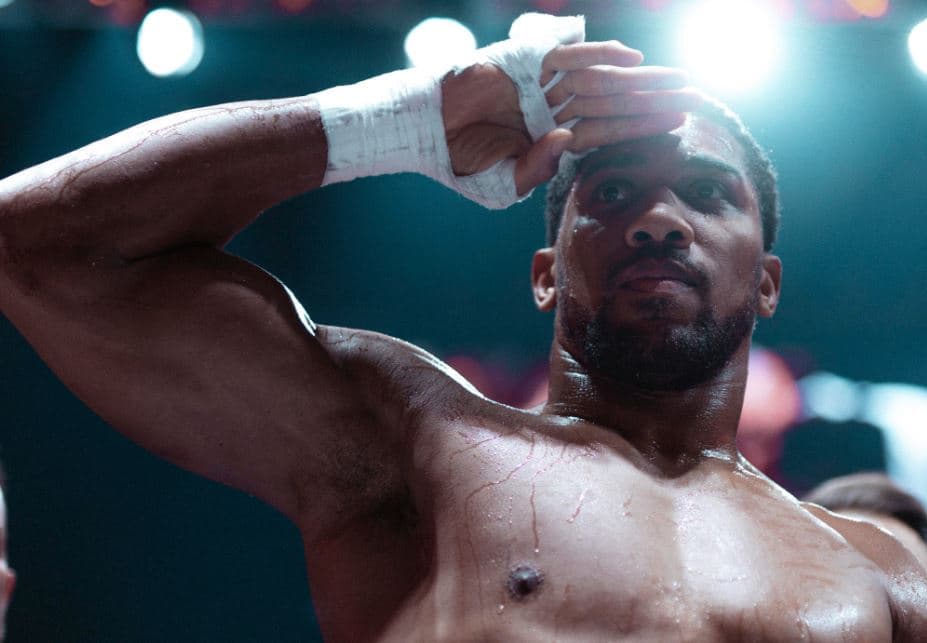 Anthony Joshua sonte rikthehet në ring