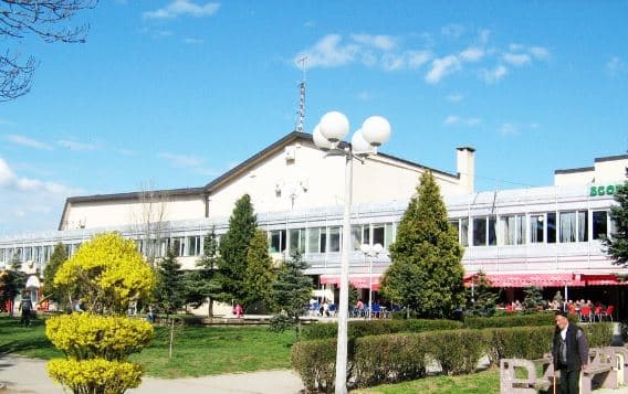 Mbahet sot edicioni i 4-të i manifestimit letrar, “Festivali mbarëkombëtar i poezisë”