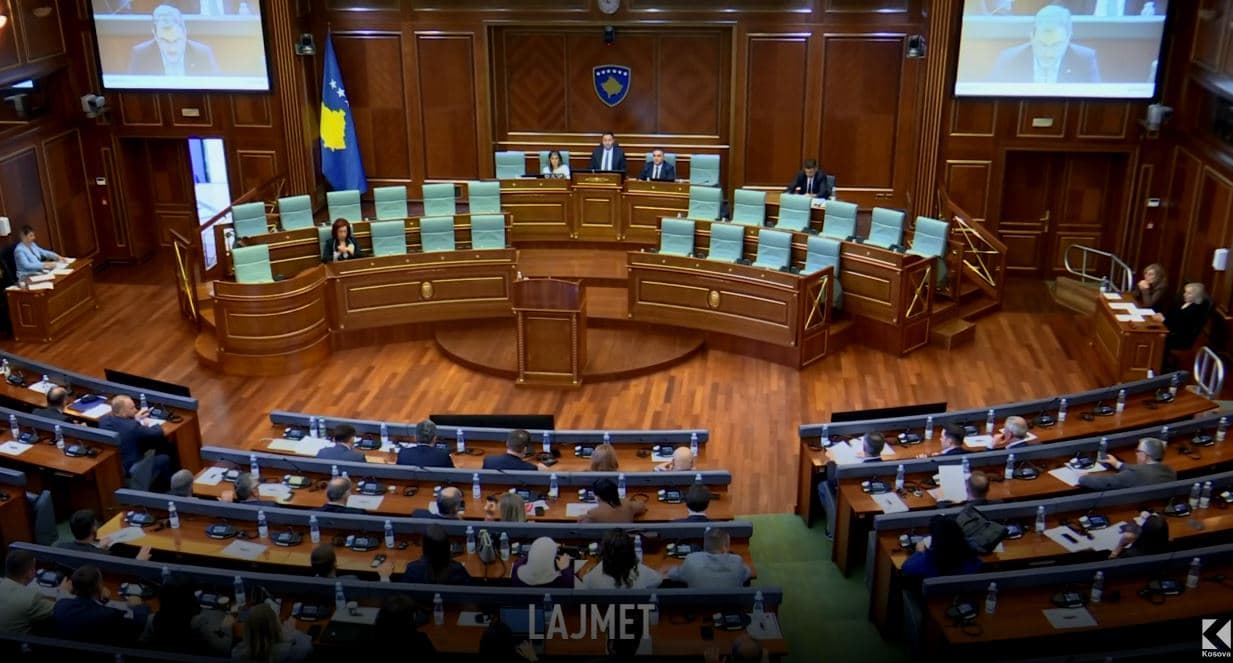 Kuvendi i Kosovës, dhjetëra ligje e nisma rrezikojnë të dështojnë (VIDEO)
