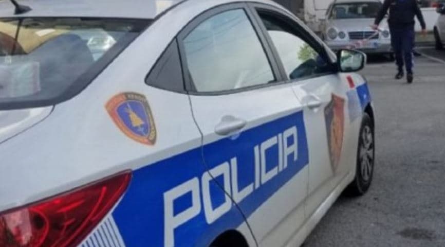 Arrestohet 29-vjeçari në Pogradec, goditi për vdekje me veturë një person dhe u largua