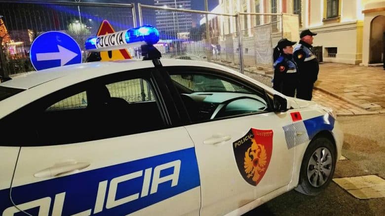 Aksident mes dy automjeteve në Shkodër, lëndohen dy persona, njëri prej tyre i mitur