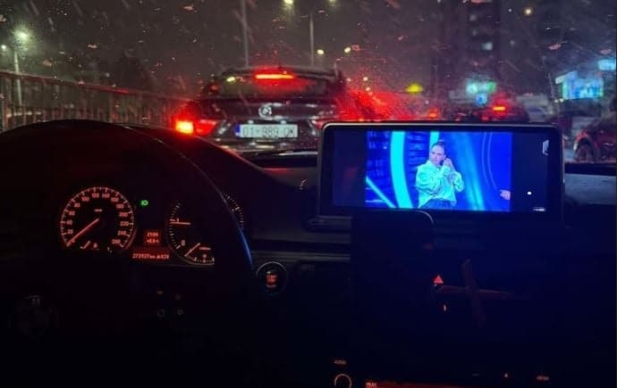 "Varësia" ndaj BBVK, qytetarët e ndjekin Prime-in edhe nga vetura