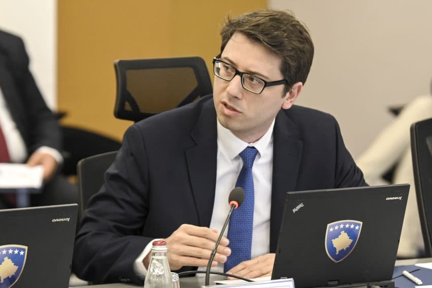 Murati tregon se kur do të ekzekutohen 100 eurot shtesë për pensionistët dhe fëmijët deri në 16 vjeç