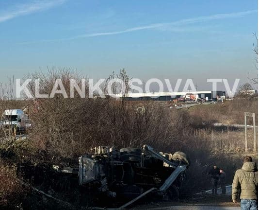 Rrokulliset kamioni në Doganaj të Kaçanikut, policia jep detaje