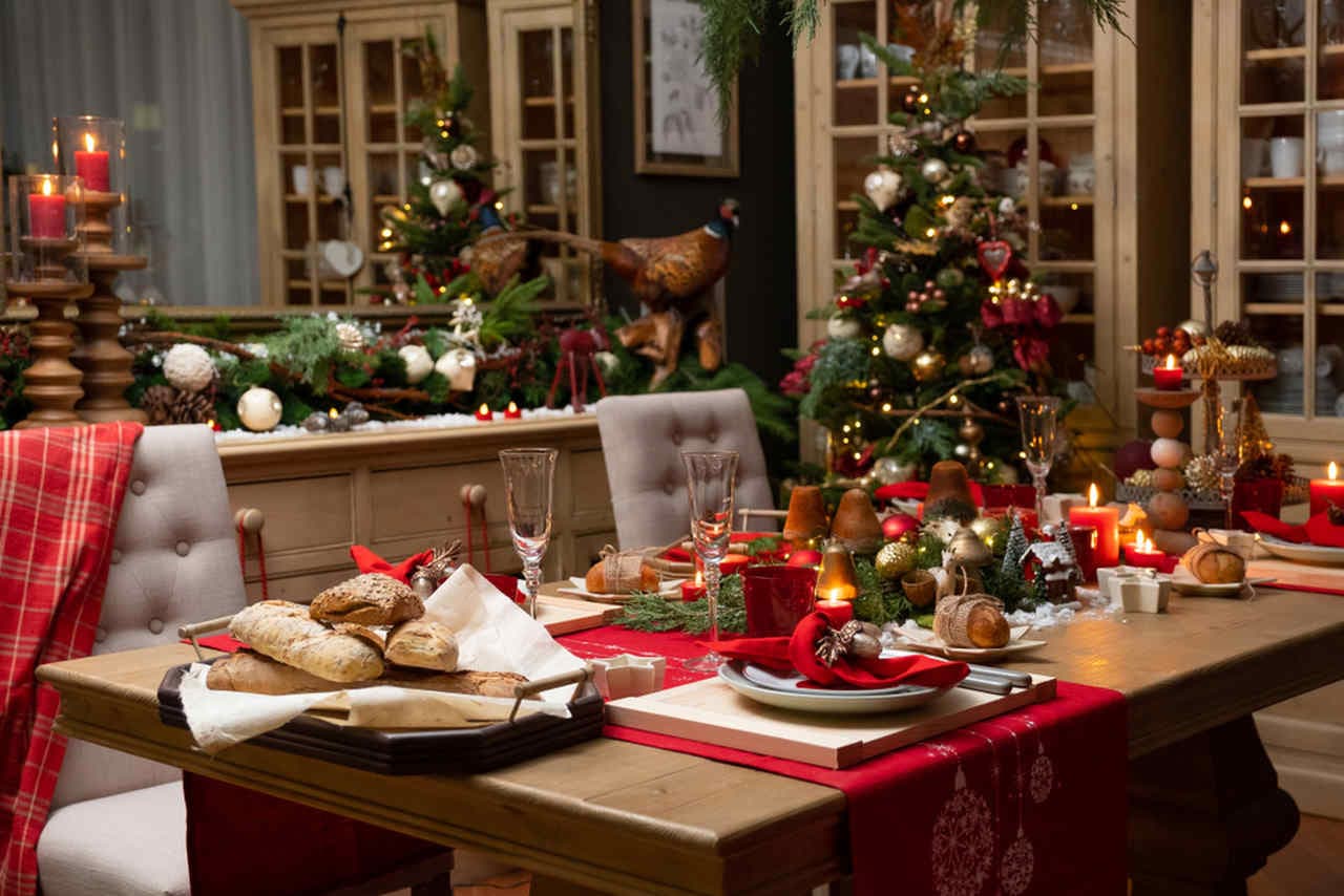 Ja çka duhet të përmbajë një tryezë festive Krishtlindjesh