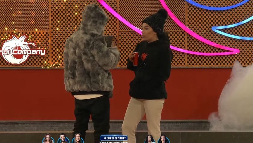 Gjesti dhe Rovena koordinohen për të bashkëpunuar në lojë (VIDEO)