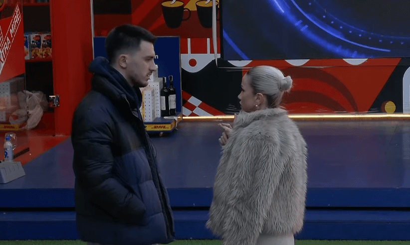 Sara e Fitimi ndajnë detyrat, disa prej banorëve i refuzojnë (VIDEO)