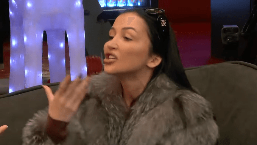Fitimit, ''Zemër shyqyr që ke ardhë!'', Drilonit, ''Të kam pështy boll!''- Xheneta nxit debat me qasjen e saj (VIDEO)