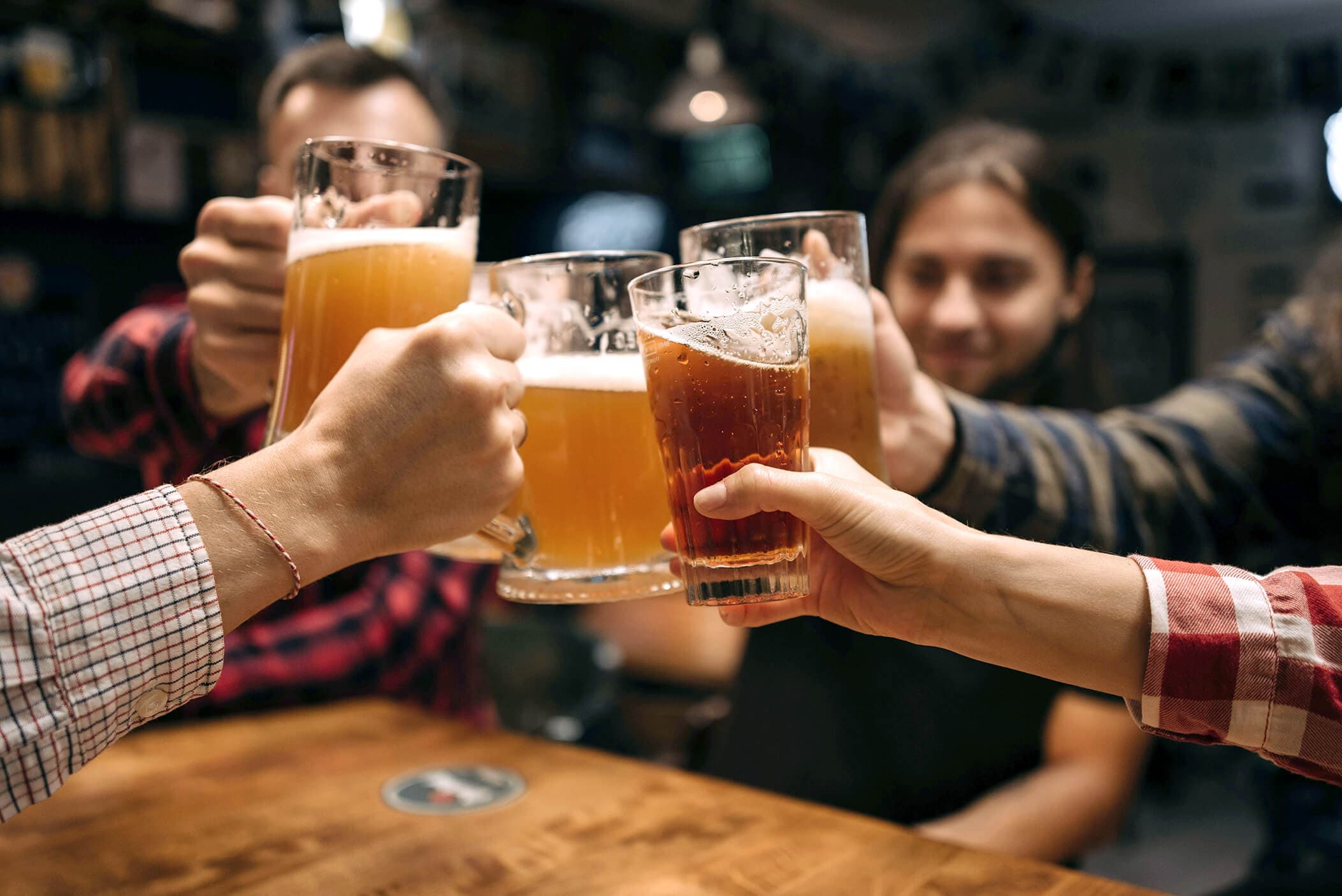 Ja si ndikon alkooli në disponimin e njerëzve