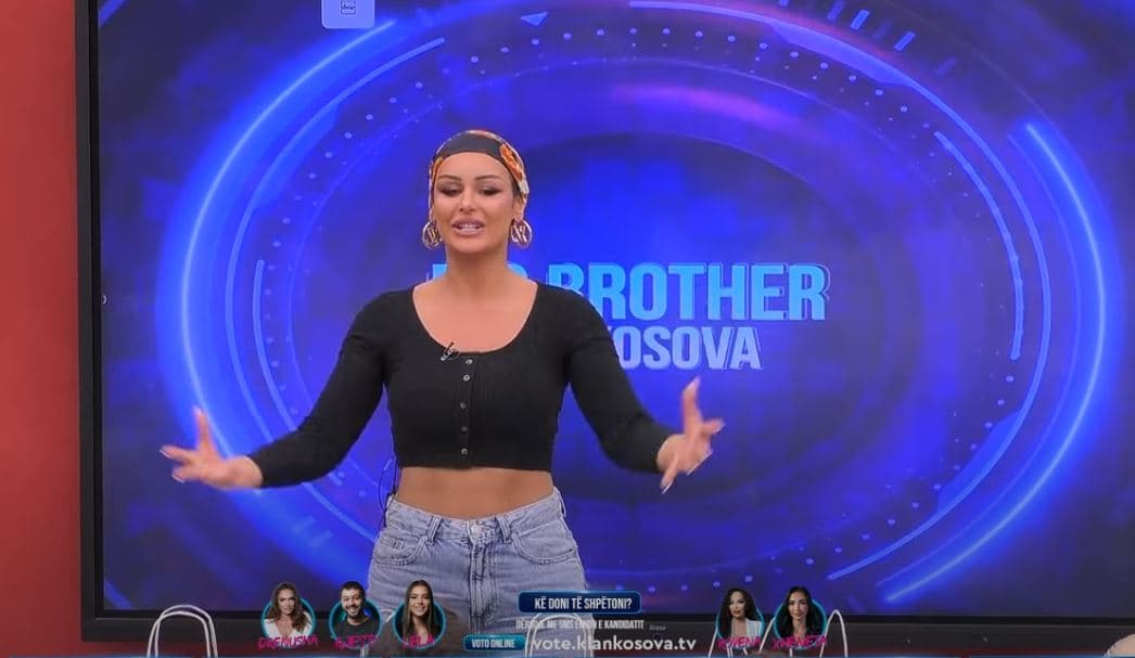 Juli futet në shtëpi, si e pritën banorët dhe cilat ishin këshillat e saj për lojën e tyre? (VIDEO)