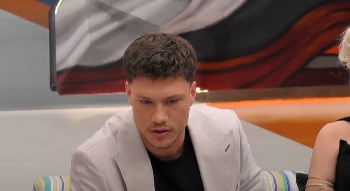 Si është njohur Driloni me Lelën jashtë? (VIDEO)