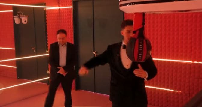 Driloni dhe babai i tij sfidohen kush e ka më të fortë fuqinë e grushtit, kush fitoi?!