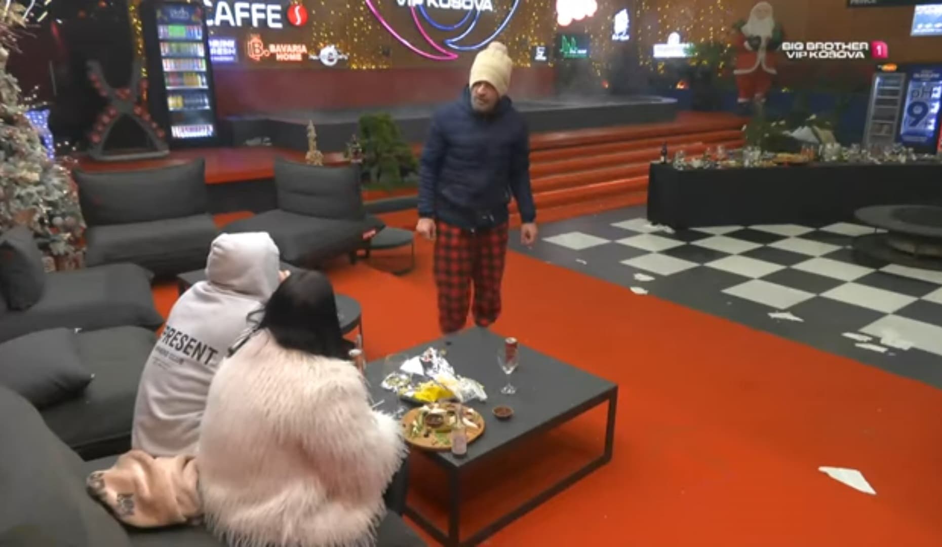 Gresa llafoset me Xuxin e Fitimin, thotë se Rovena s'di të këndojë live