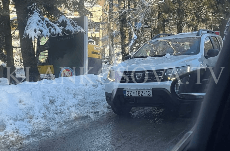 FOTOLAJM: Automjeti 3Z shihet në Brezovicë