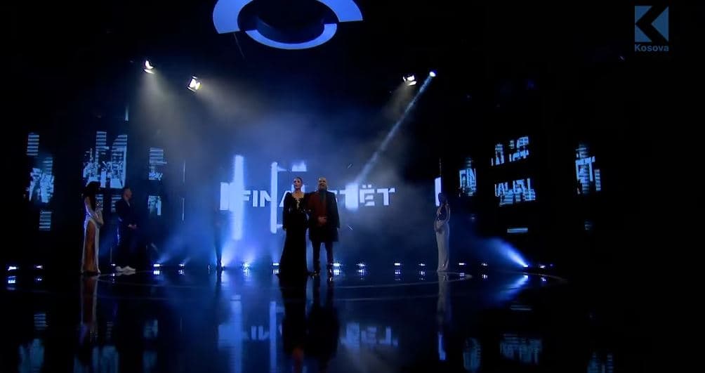 Xuxi e kompleton pesëshen e finalistëve