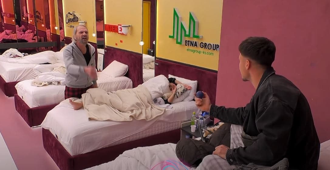 Tensione mes Drilonit dhe Xuxit, përplasen ashpër me njëri-tjetrin (VIDEO)