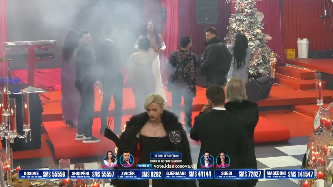 Momenti kur Sara shijon ushqimin dhe se vë re se po i digjej palltoja (VIDEO)