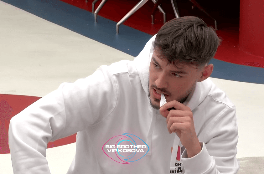 Leo refuzon dënimin nga Sara (VIDEO)