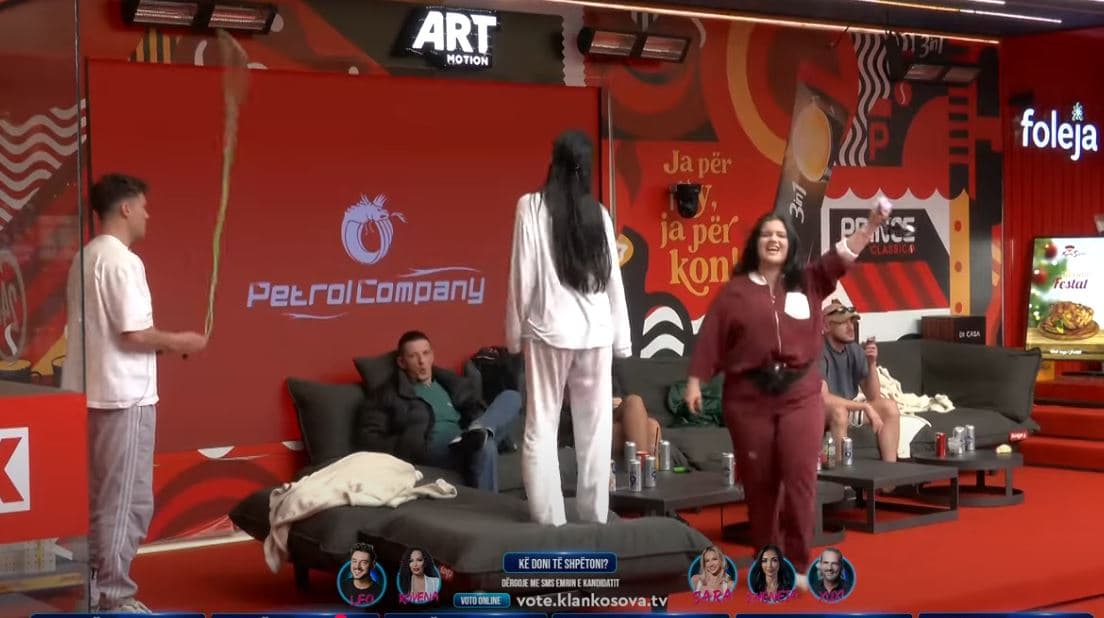 "Vëllai i Madh" dhe banorët ia urojnë ditëlindjen Vullnetit (VIDEO)
